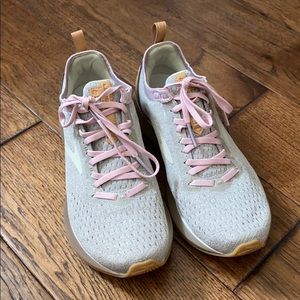 Brooks Levitate 2 Limited Edition